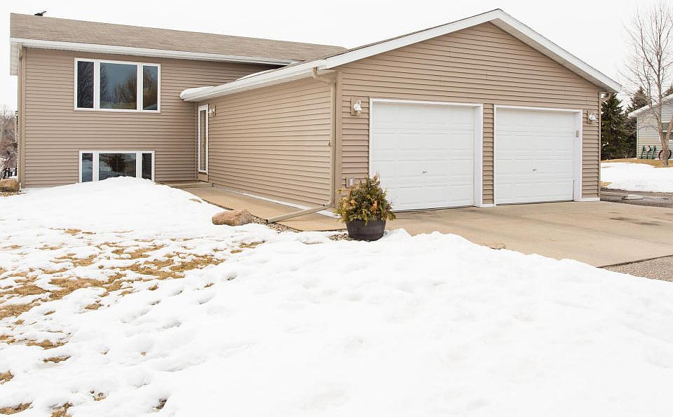 1st image of 1222 Brigitta Dr NE