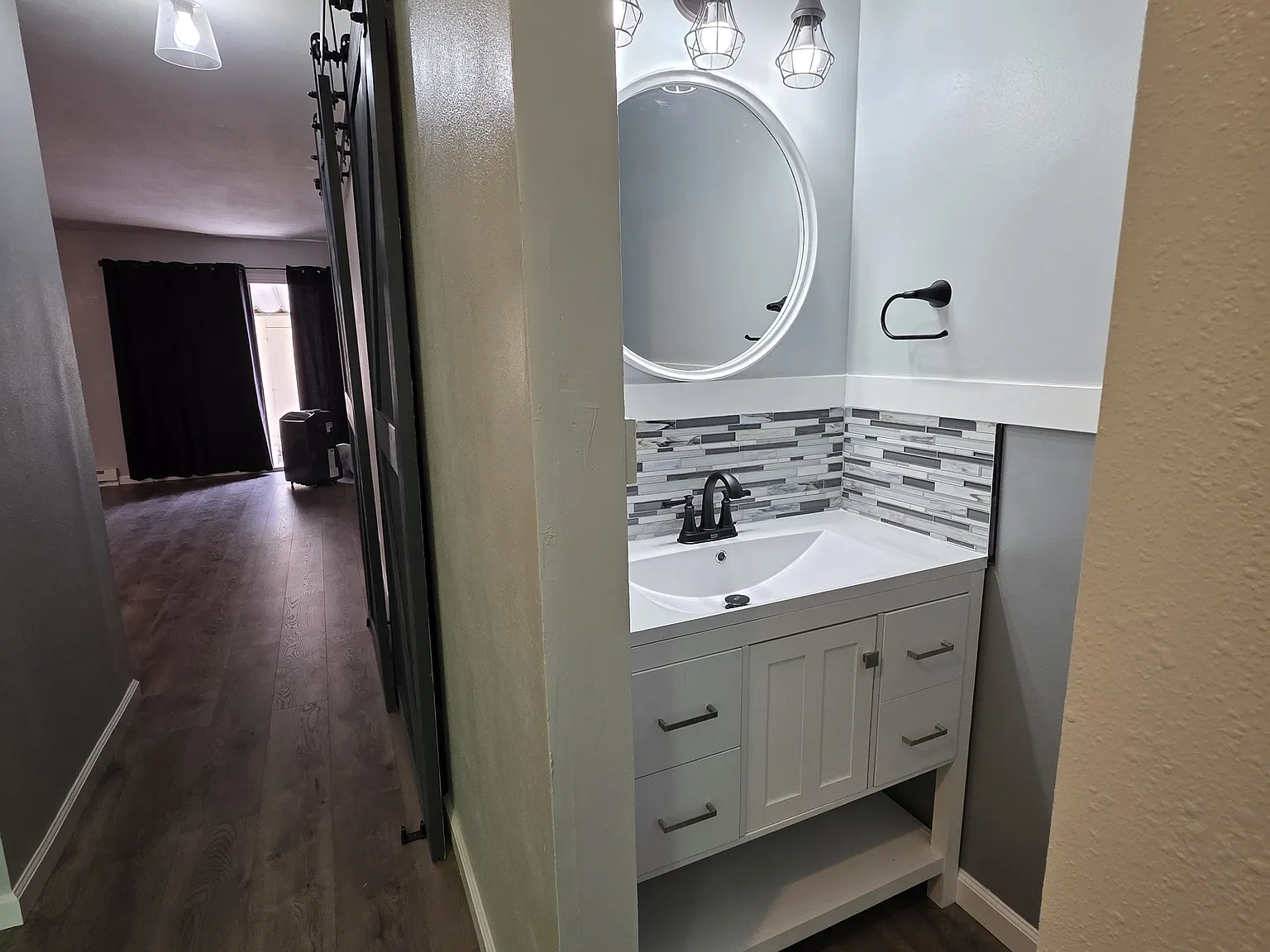 2 bed, 1.5 bath, 1220 sqft, $1,850 — Photo 4