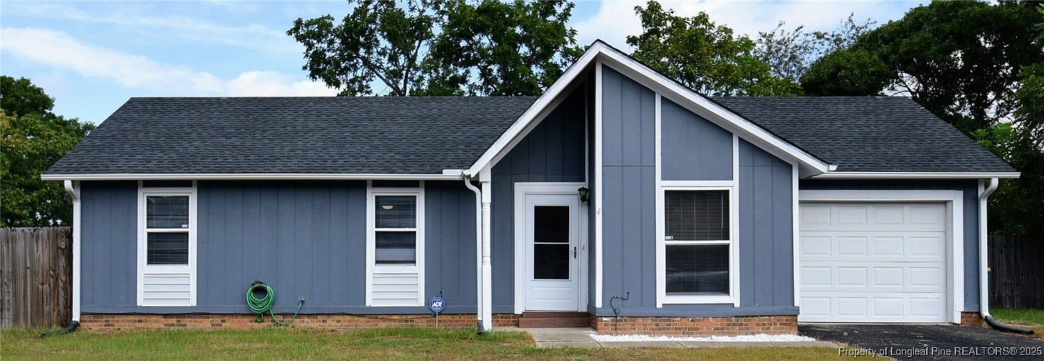 3216 Tully Ln, Hope Mills, NC 28348 | Zillow