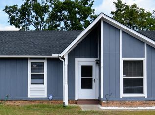 3216 Tully Ln, Hope Mills, NC 28348