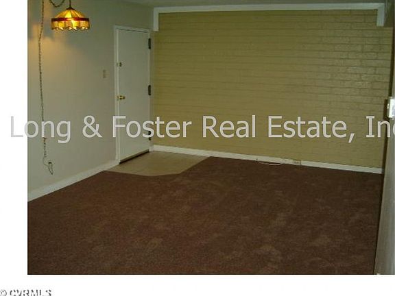 Living Room-Freshly Painted