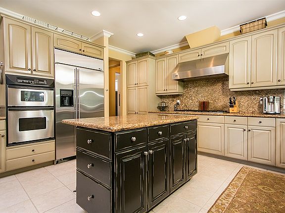 4th image of 1448 Reynolds Ct