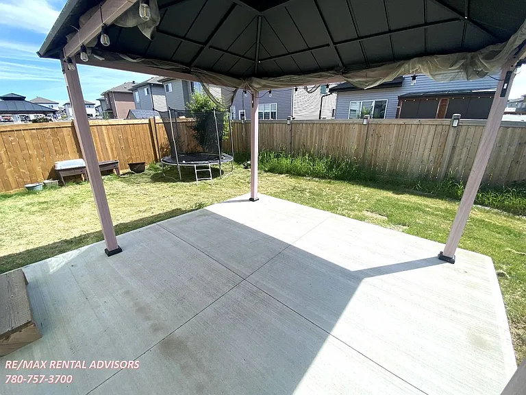2443 15th Ave NW #UPPER — Photo 33