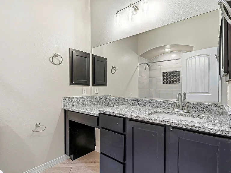 925 Louisiana Downs Ave — Photo 14
