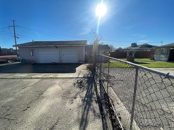 2nd image of 320 Lassen Street