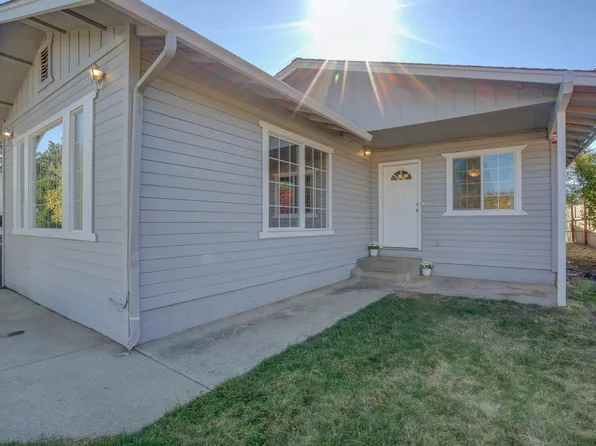 1109 North St, Yreka, CA 96097