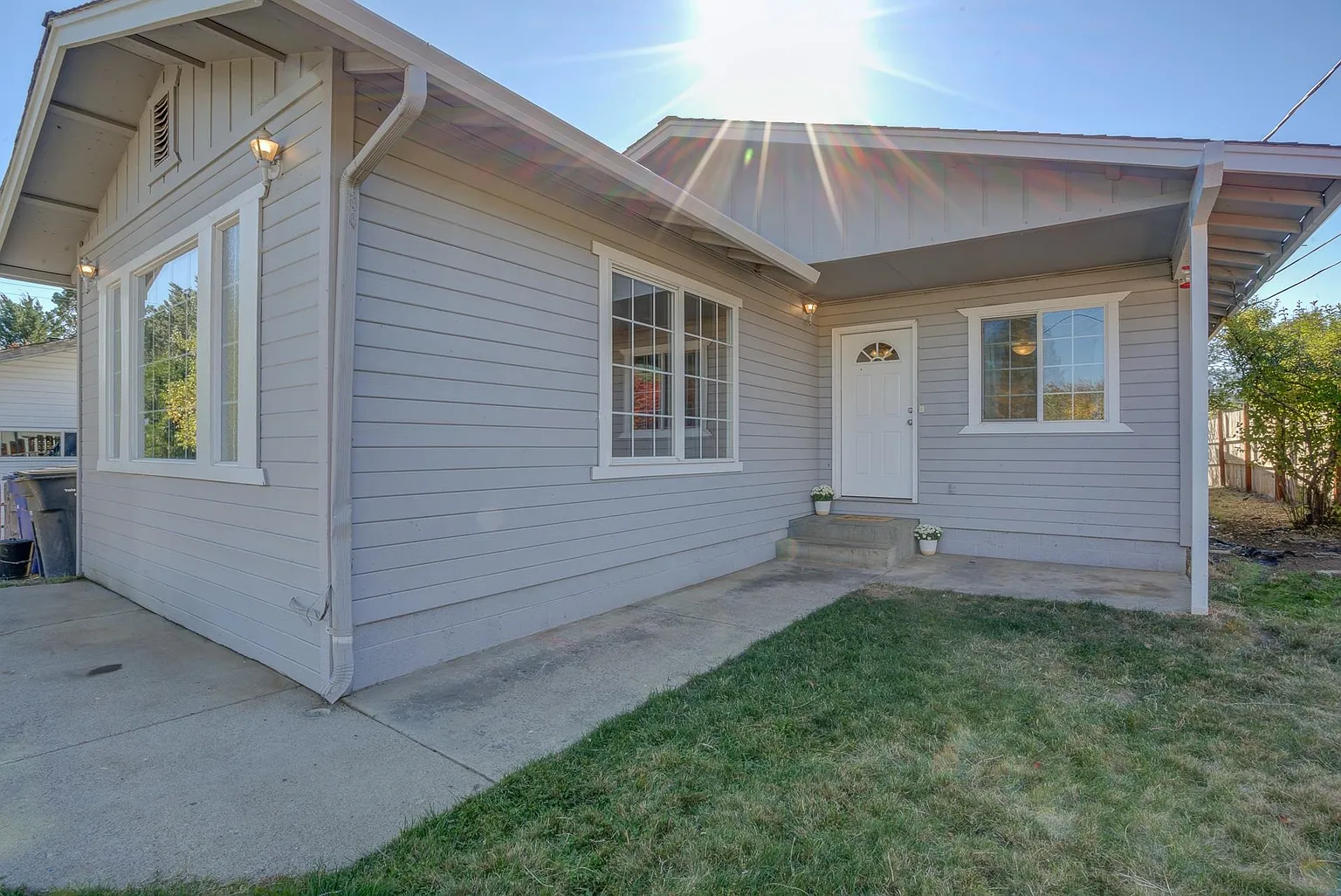 1109 North St photo 1