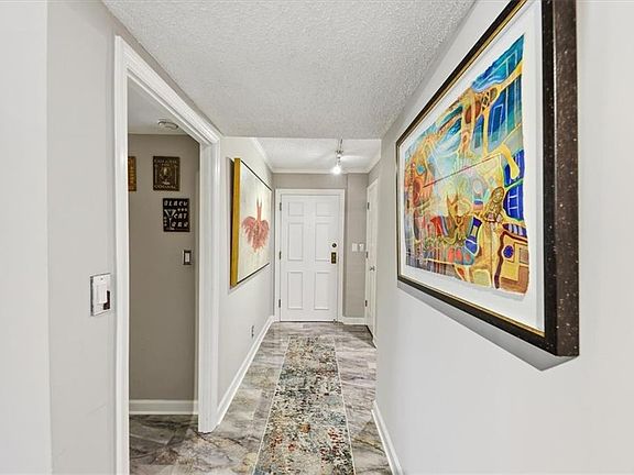 3rd image of 3530 Piedmont Rd NE #F-2