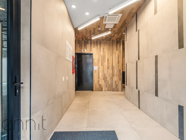 853 Lexington Ave #2A — Photo 30