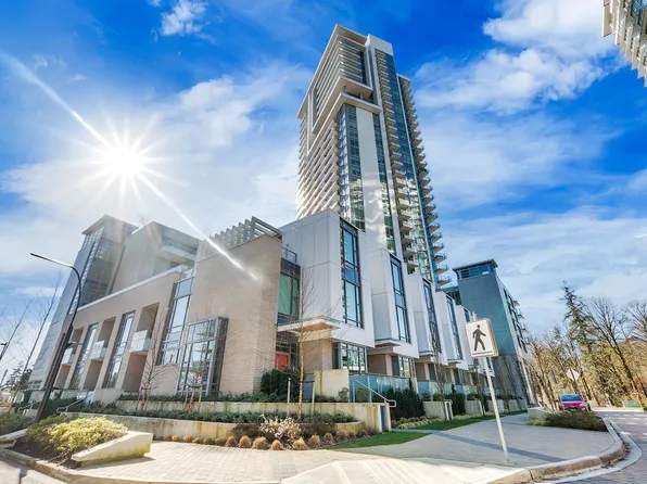 1500 Fern St #107, North Vancouver, BC V7J 0A9