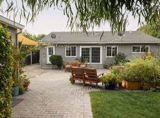 19637 Sylvan St, Reseda, CA 91335