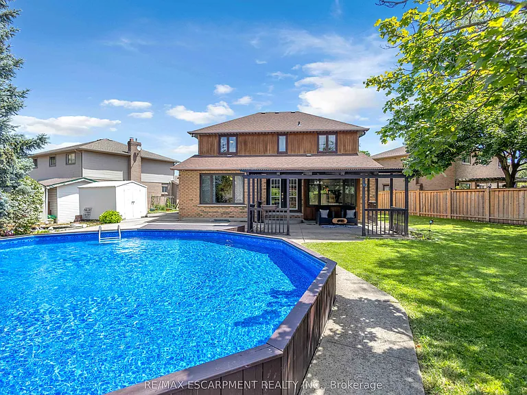 489 Acadia Dr — Photo 31