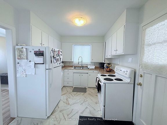 2nd image of 343 Lakeshore Dr
