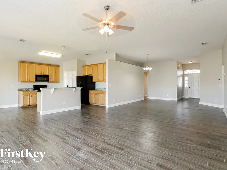 13760 Fish Eagle Dr W — Photo 3