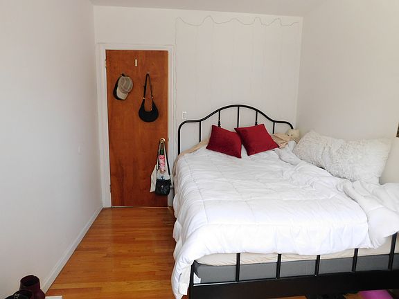 4th image of 302 E 94th St APT 3D