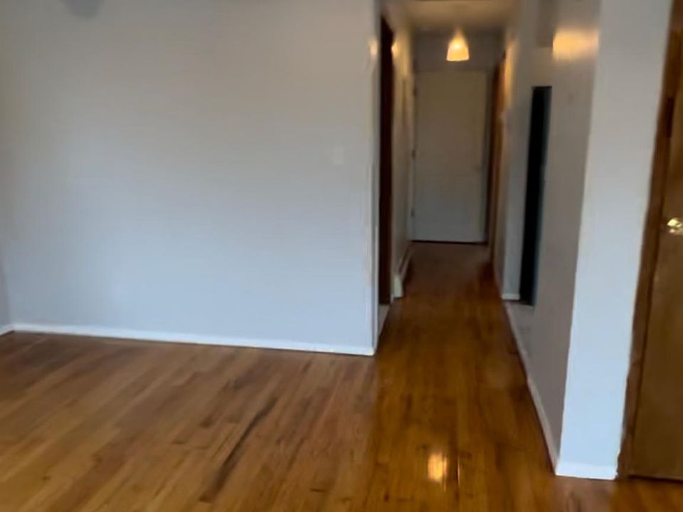 1st image of 126-42 Inwood St