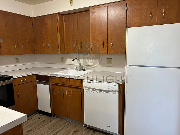 La Villa Apartments — Photo 44