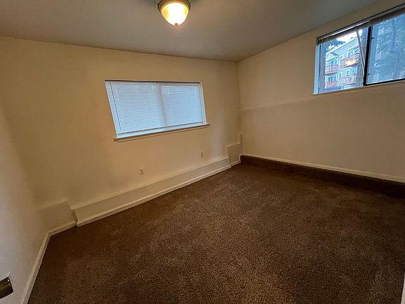 5th image of 3415 Abbott St Unit B