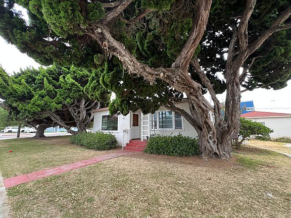 2nd image of 287 Evergreen Ave