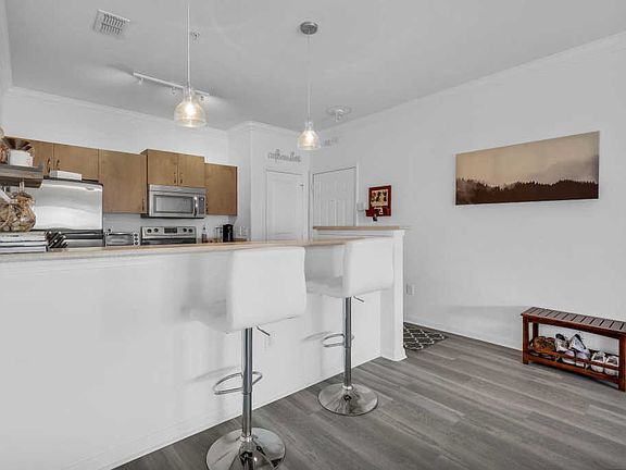 5th image of 8290 Gate Pkwy W Unit 420
