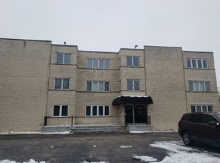 941 N Northwest Hwy APT 2C, Park Ridge, IL 60068