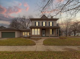 128 6th Ave NW, Faribault, MN 55021