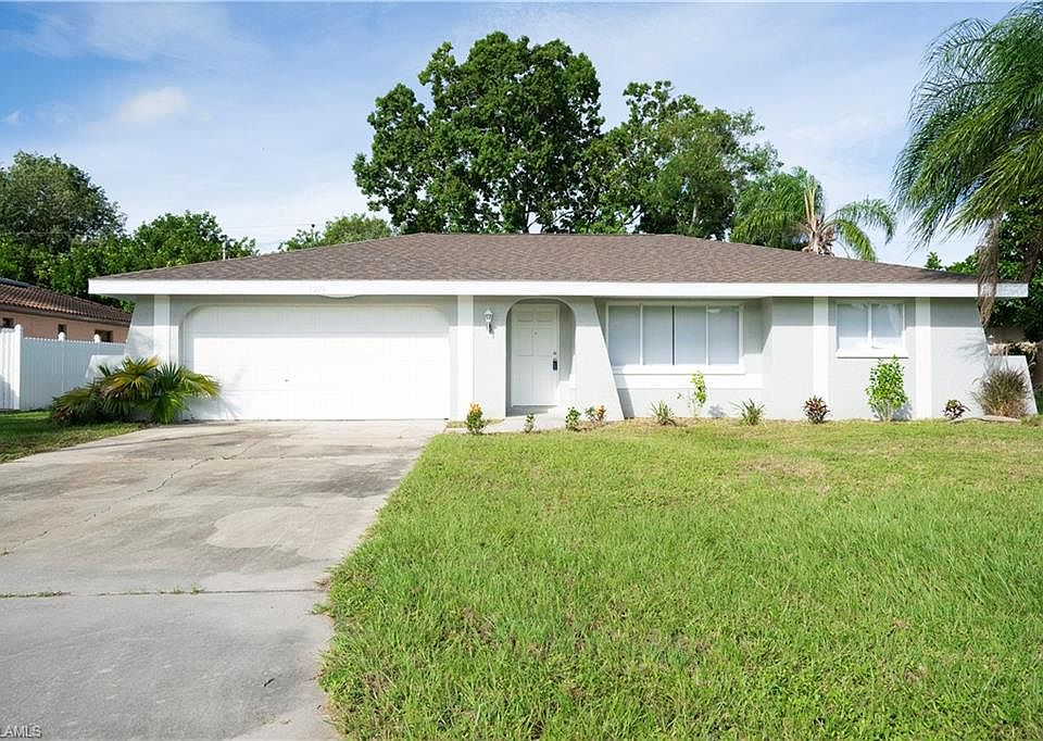 1st image of 1224 SE 21st Pl