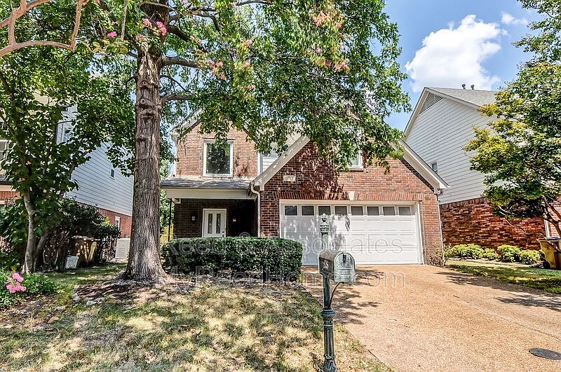 1st image of 126 Riverwalk Pl