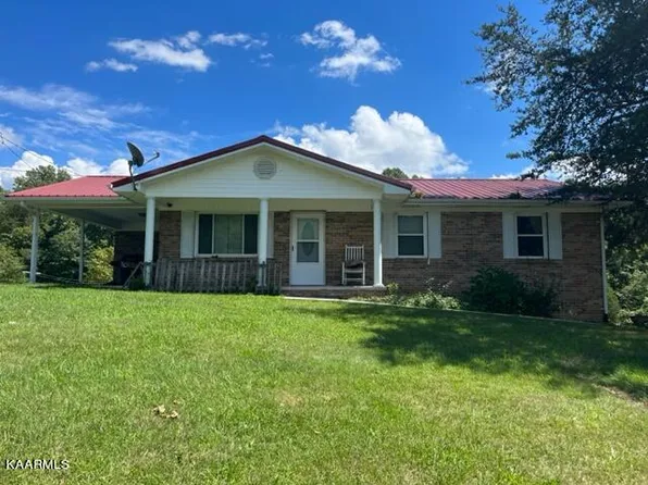 111 Tipton Hill Dr, Rose Hill, VA 24281