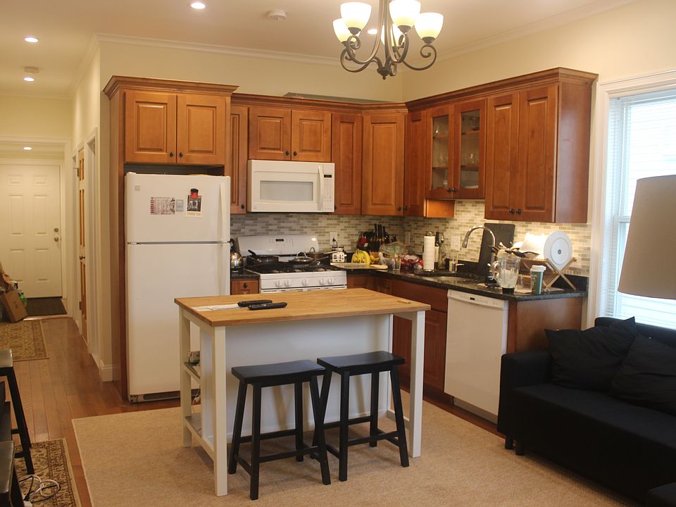 Living room & kitchen