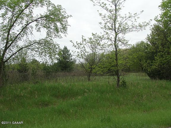 2nd image of 40302 Paradise Dr