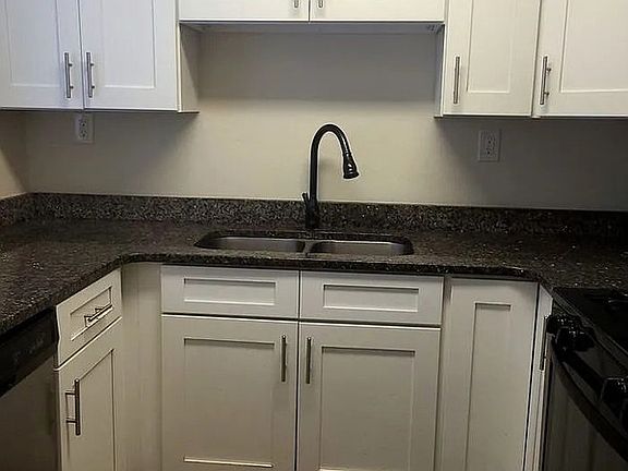 2nd image of 1050 Wayne Ave APT 13