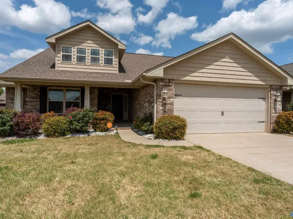 115 Fields Pond Dr, Madison, AL 35756