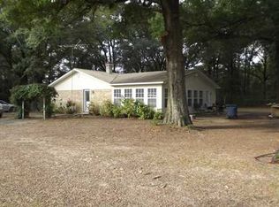 14100 Constitution Rd, Moss Point, MS 39562