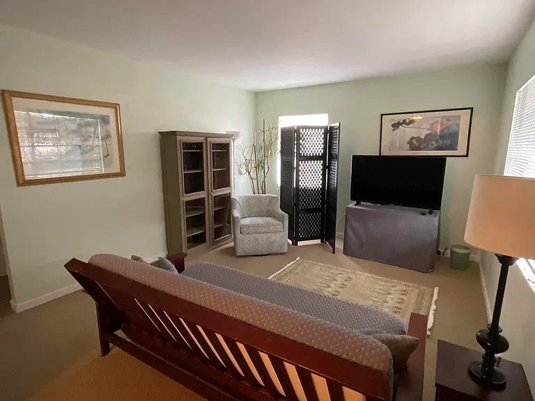 5018 E Eastland St — Photo 10