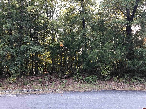 3rd image of 6 Shorecrest Dr