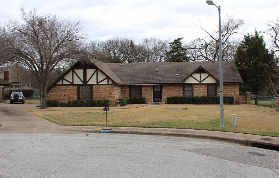 1st image of 1447 Birdwood Cir