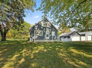 1819 Coyne Center Rd, Milan, IL 61264