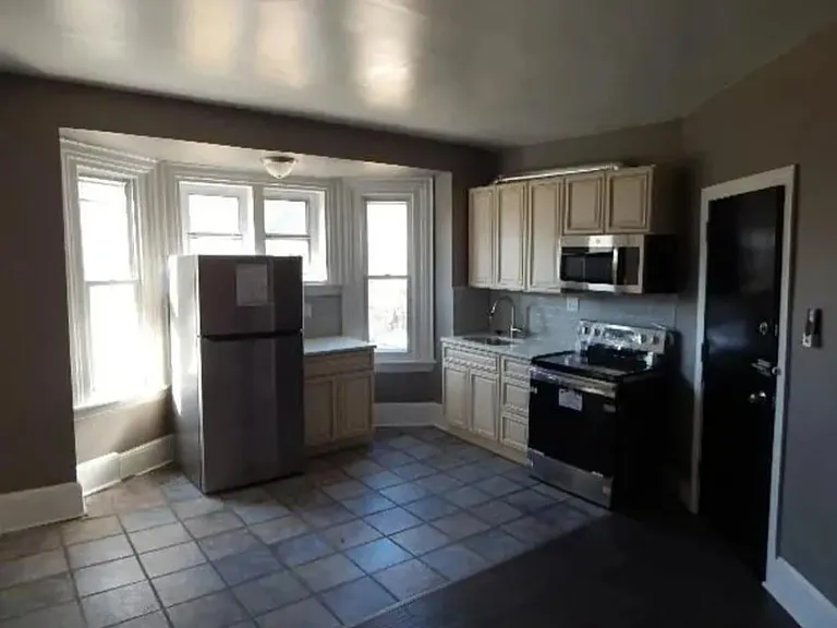 4222 Baltimore Ave #1F — Photo 2