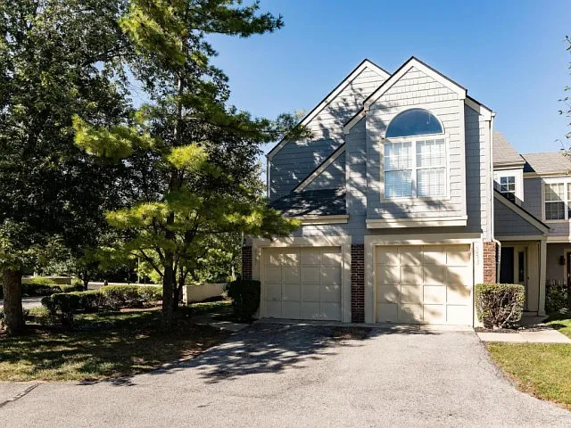 9587 Aberdare Dr photo 1