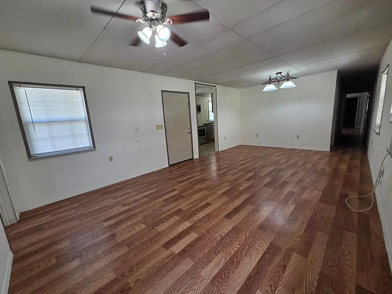 22884 Oakmont Dr — Photo 11