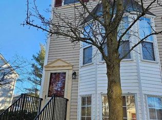 817 Sassafras Ct, Mahwah, NJ 07430