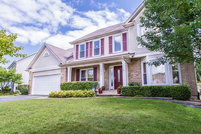 1st image of 2016 Gleneagle Dr