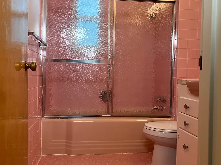 Upstairs bathroom