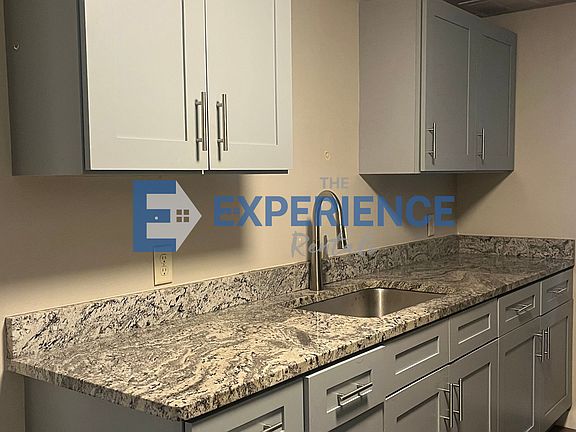2nd image of 913 S 1st Ave APT 3