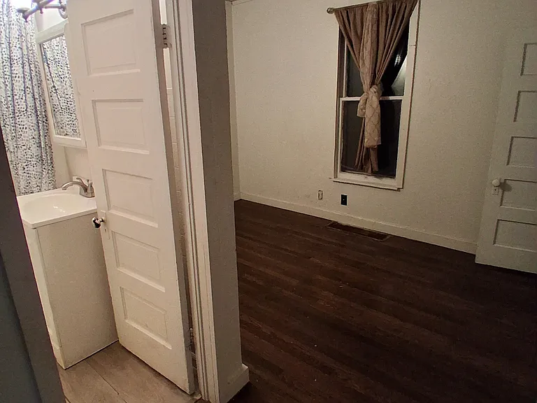 944 Riverview Ave — Photo 24