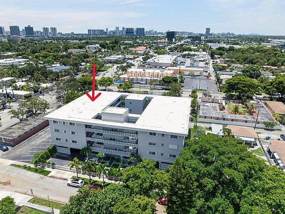 2nd image of 1818 Rodman St APT 3B