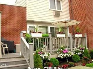 225 West Walk, W Haven, CT 06516