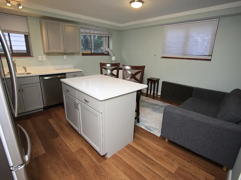 413 Washtenaw Ave #7 — Photo 37