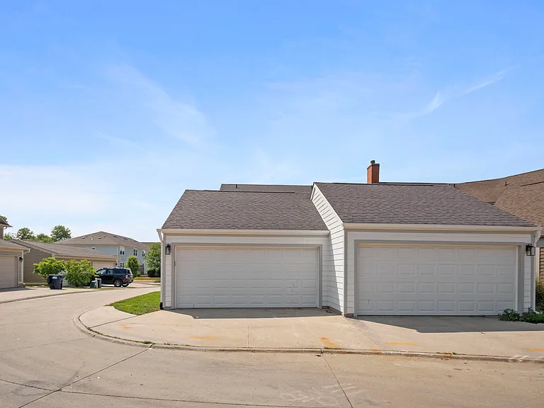 1327 Foster Rd — Photo 48
